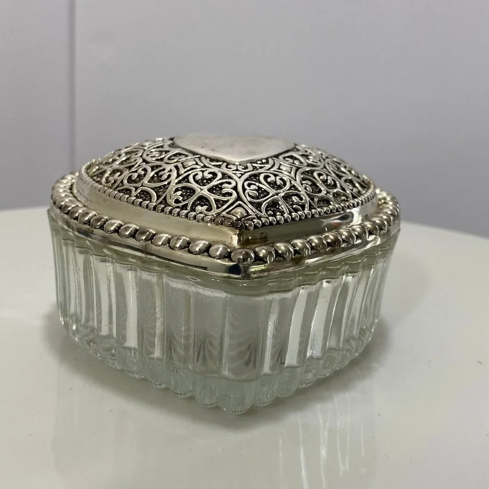 International Silver Co Heart Jewelry Box Ring Holder Set Silverplated Victorian